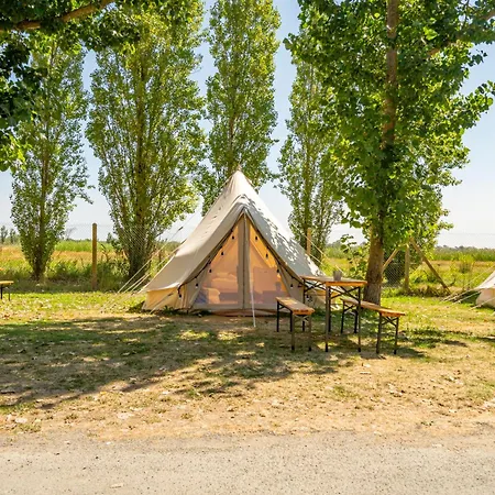 Luxe tent Kampaoh La Rochelle